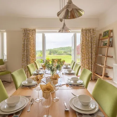 Hazelseat House Semesterbostad *